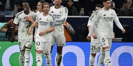 ريال مدريد ينهى الشوط الأول بالتقدم بثلاثية على مينيرا