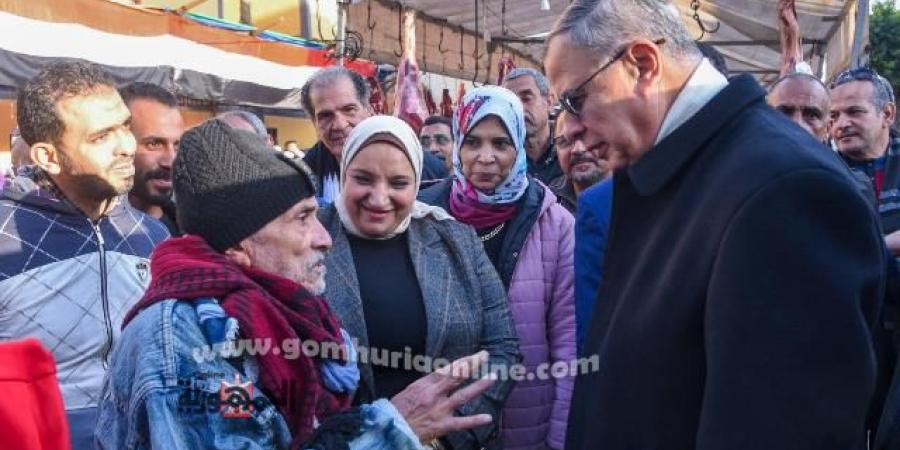 محافظ الاسكندرية يتفقد سوق اليوم الواحد بالورديان وسيدى جابر