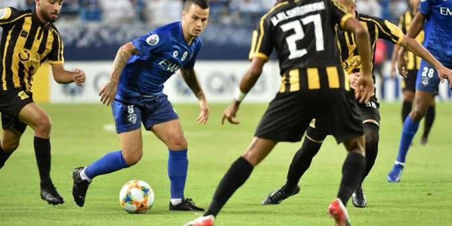 الهلال والاتحاد يلجأن للوقت الأضافي بعد انتهاء اللقاء بالتعادل