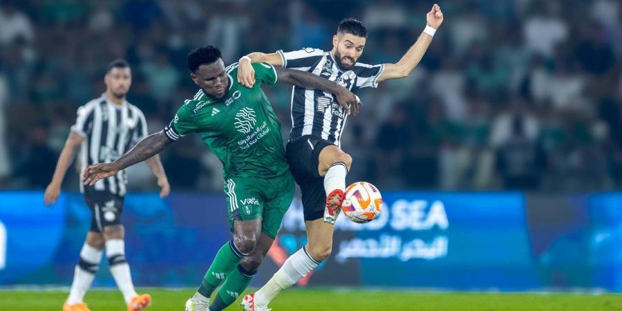 موعد مباراة الأهلي والشباب في دوري روشن السعودي والقنوات الناقلة والتشكيل المتوقع