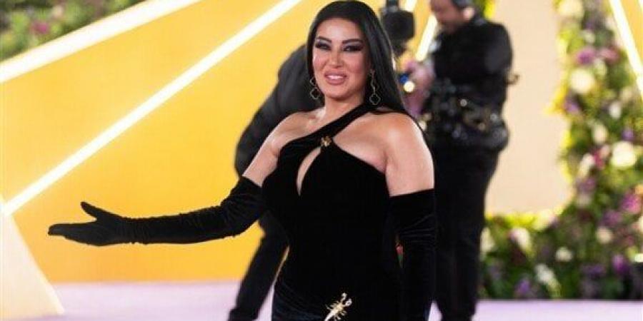 بـ «اللون الأسود».. سمية الخشاب تخطف الأنظار في Joy Awards