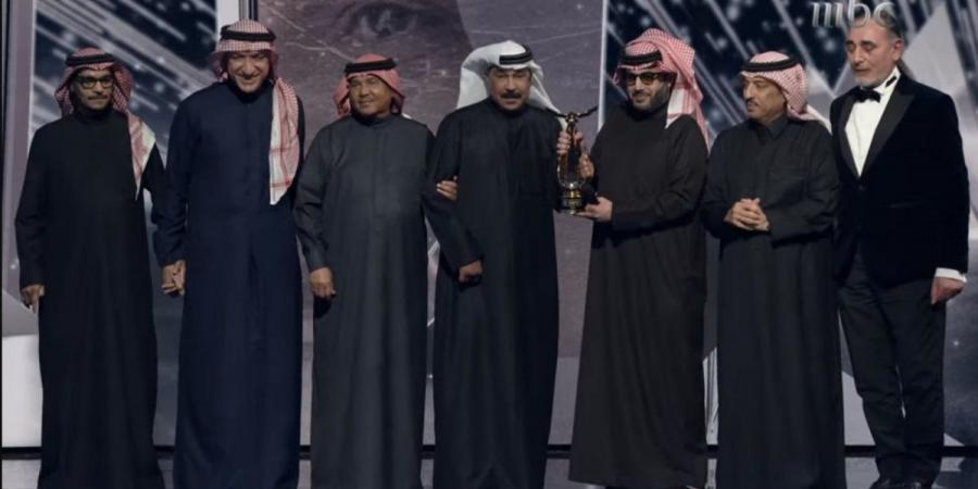 10:12
المشاهير العرب

لحظة مؤثرة للغاية في Joy Awards خلال تكريم عبدالله الرويشد ولفتة رائعة من تركي آل الشيخ